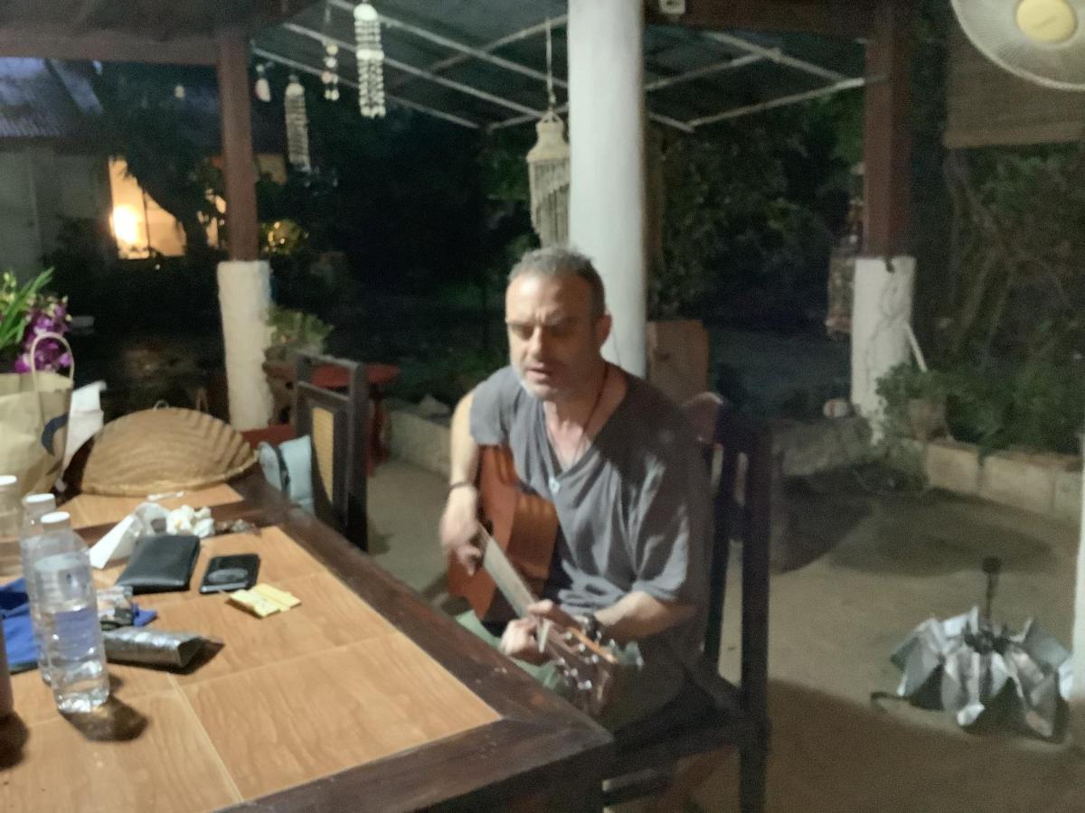 Baan Songjum Hotel Чиангмай Екстериор снимка