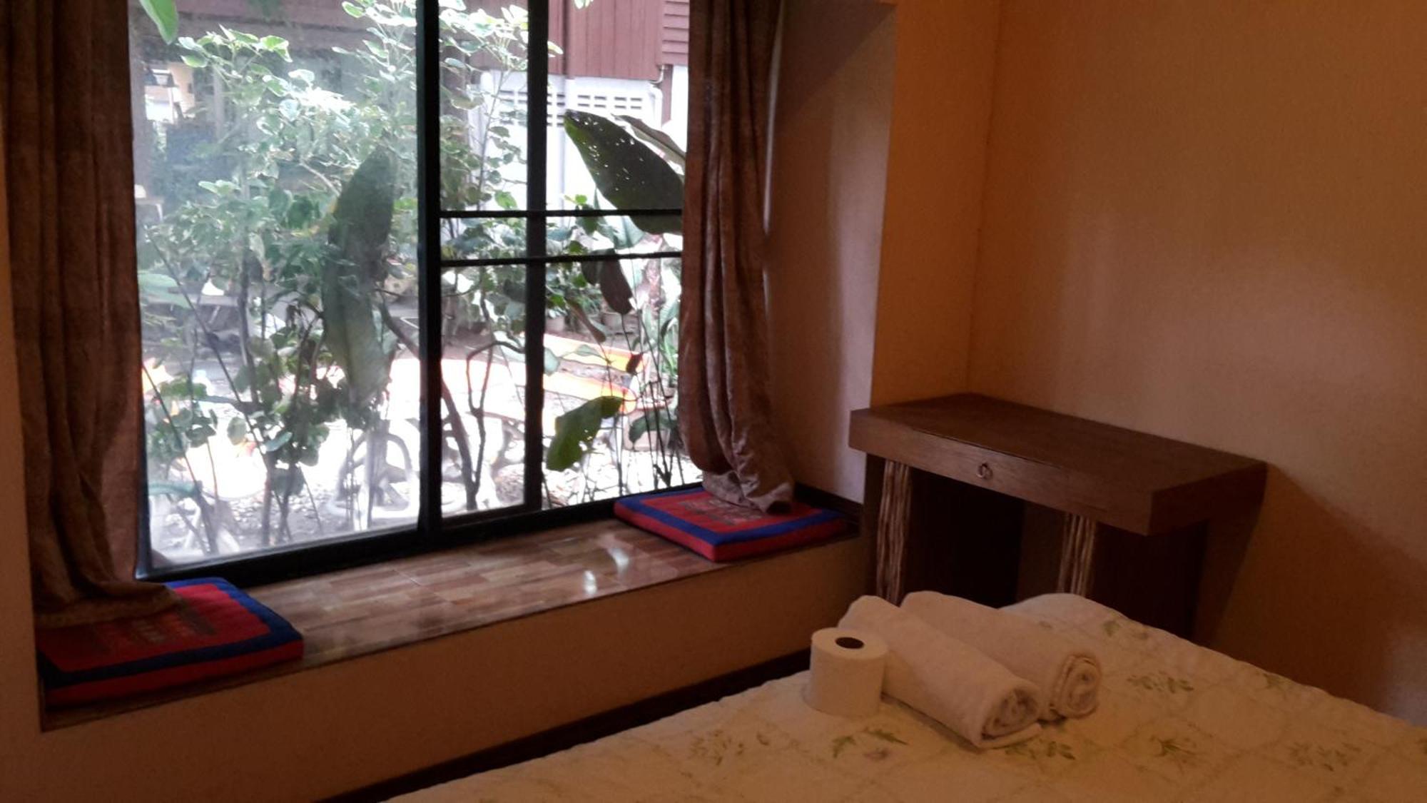 Baan Songjum Hotel Чиангмай Стая снимка
