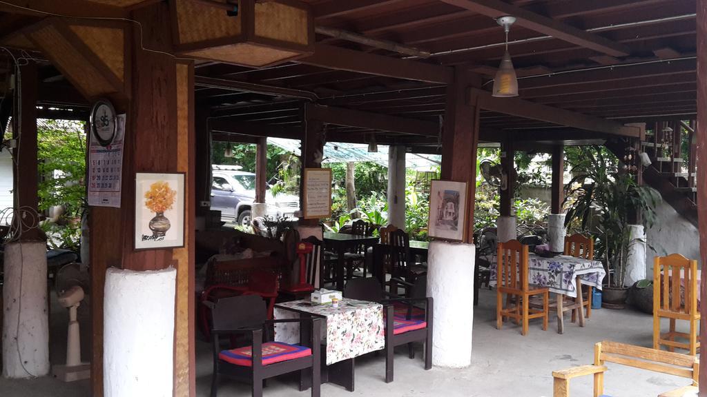 Baan Songjum Hotel Чиангмай Екстериор снимка